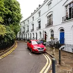 Veeve - Essex Road Flat