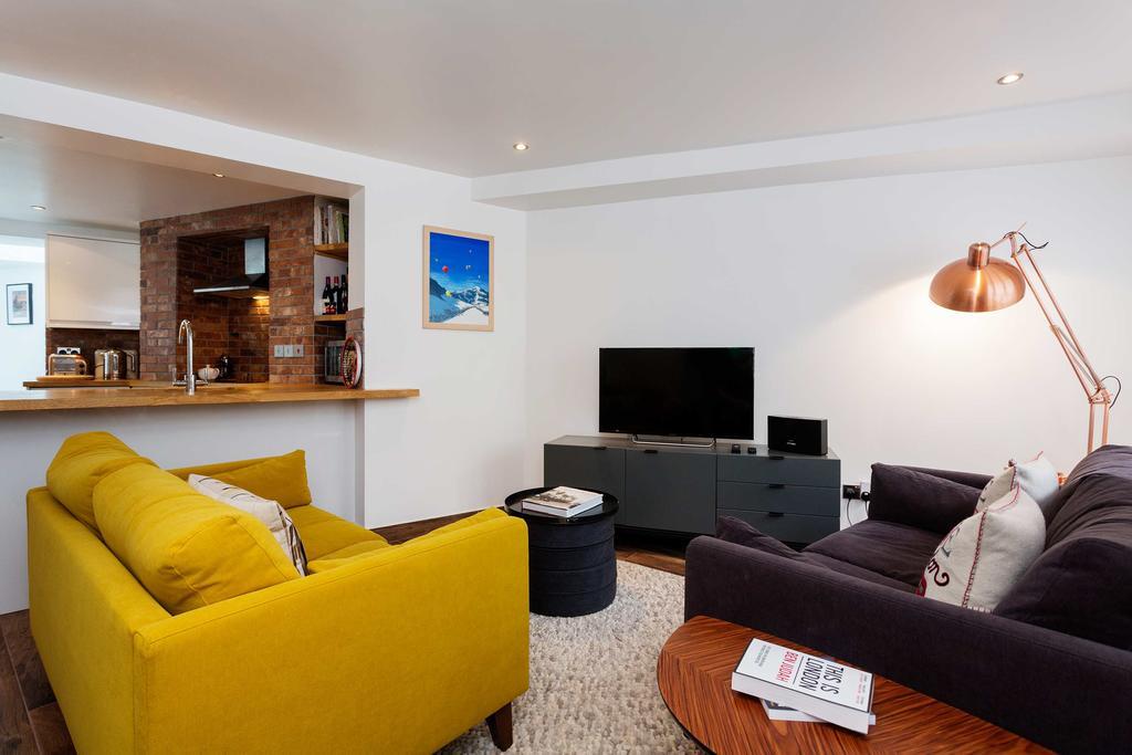 Veeve - Essex Road Flat